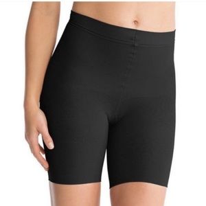 NWT! Spanx Power Panties Shorts Mid Thigh Black